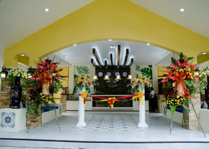 San Remigio Beach Club