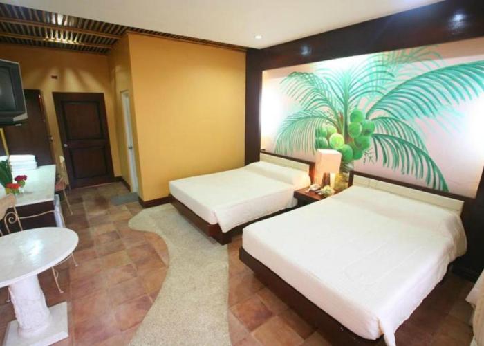San Remigio Beach Club