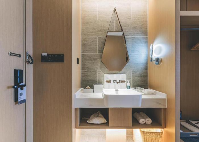 Atour Hotel Zhanjiang Renmin Avenue Dingsheng Plaza