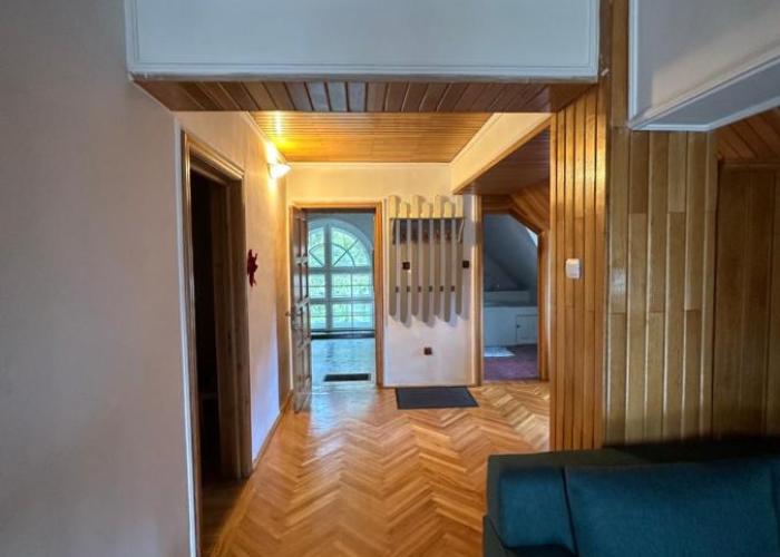 Pine Peak Apartments