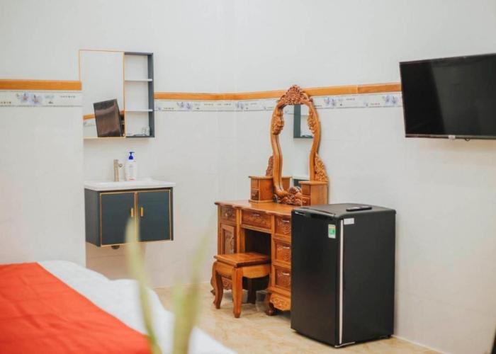 VILLA GIÓ BIỂN LAGI - Villa Gia đình 3 Phòng Ngủ, Sức chứa 8 - 20 Khách, Cách Biển Cam Bình 700m di chuyển, Sân Vườn Rộng Rãi, Tiện Nghi Nướng BBQ & Bãi Đậu Xe Ô tô Miễn Phí