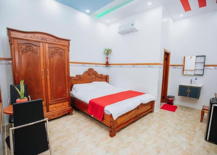 VILLA GIÓ BIỂN LAGI - Villa Gia đình 3 Phòng Ngủ, Sức chứa 8 - 20 Khách, Cách Biển Cam Bình 700m di chuyển, Sân Vườn Rộng Rãi, Tiện Nghi Nướng BBQ & Bãi Đậu Xe Ô tô Miễn Phí