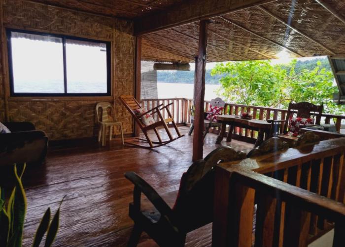 Shey's Travellers Inn