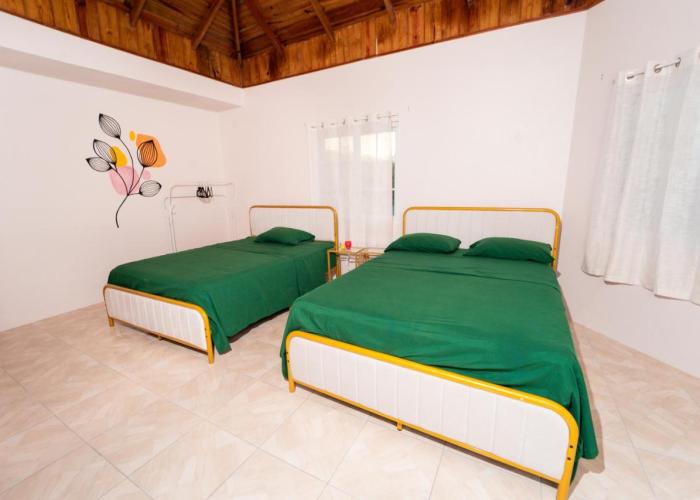 Bell Air Seaview (3 BDRM 3 BATH)