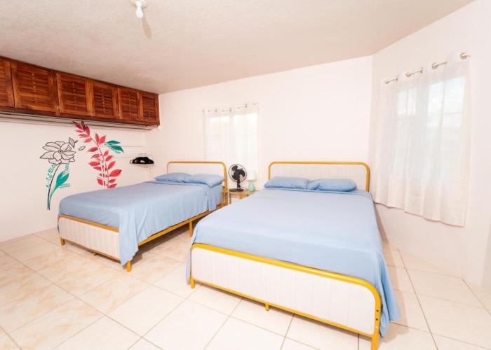 Bell Air Seaview (3 BDRM 3 BATH)