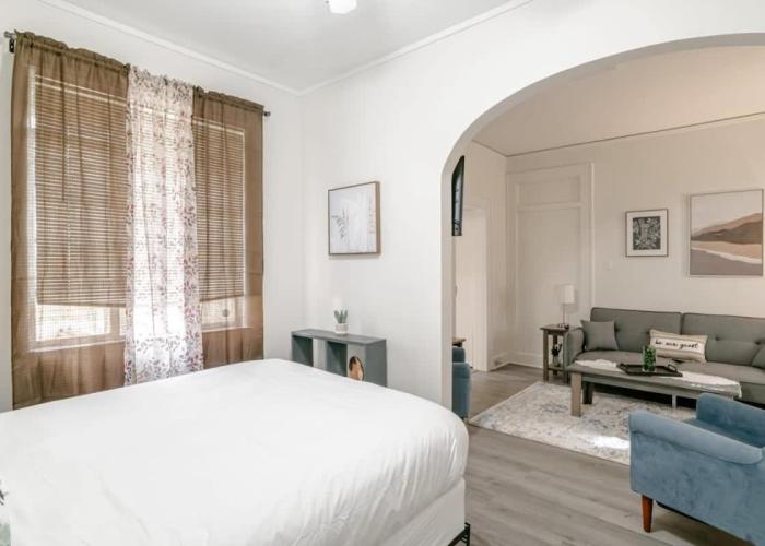 Charming Midtown Apt - Hannon Hideaway Unit B