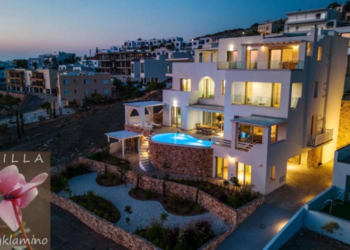 Villa Kyklamino - Unique Villa with stunning Seaview