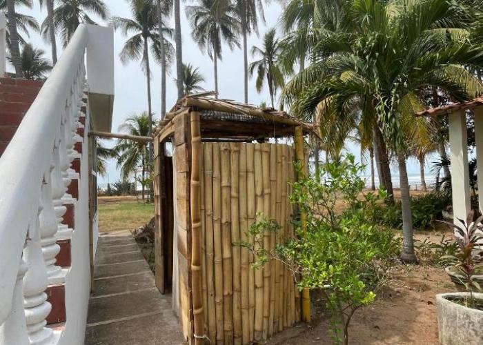 Sugarloaf Beach House & Surf Lodge
