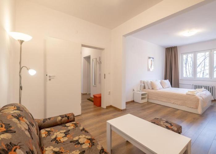 Peaceful downtown location - 2 bedroom apartment