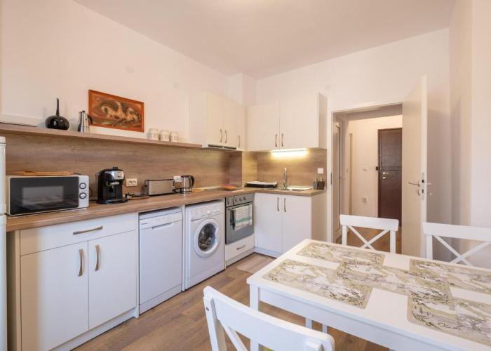 Peaceful downtown location - 2 bedroom apartment