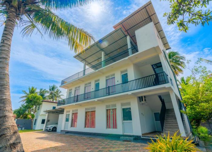 Lagoon Step Transit Hotel