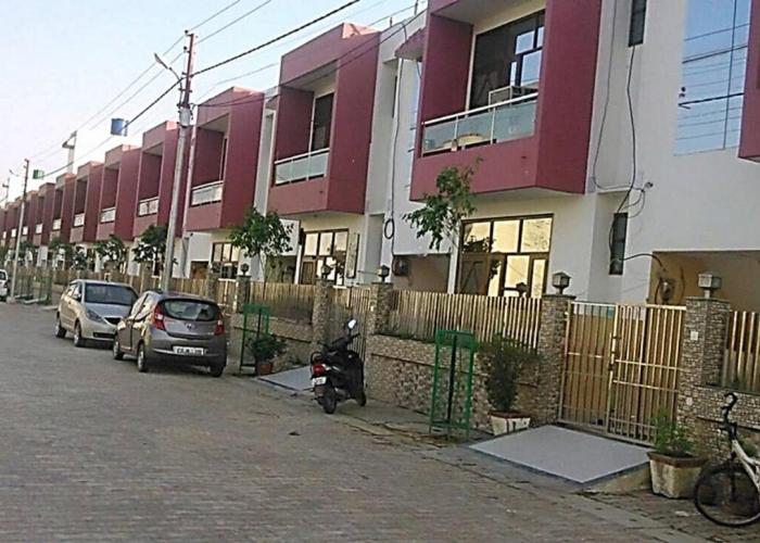 Shri Achyutam Villa
