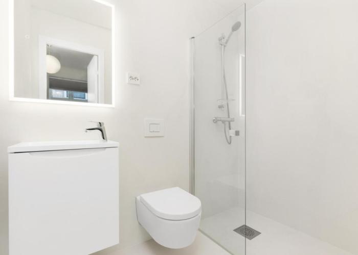 Central Guest House - Bedroom with private Bathroom
