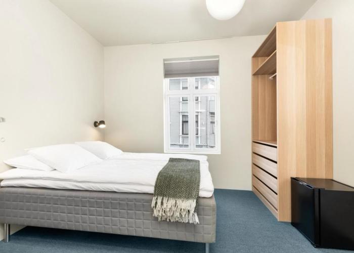 Central Guest House - Bedroom with private Bathroom