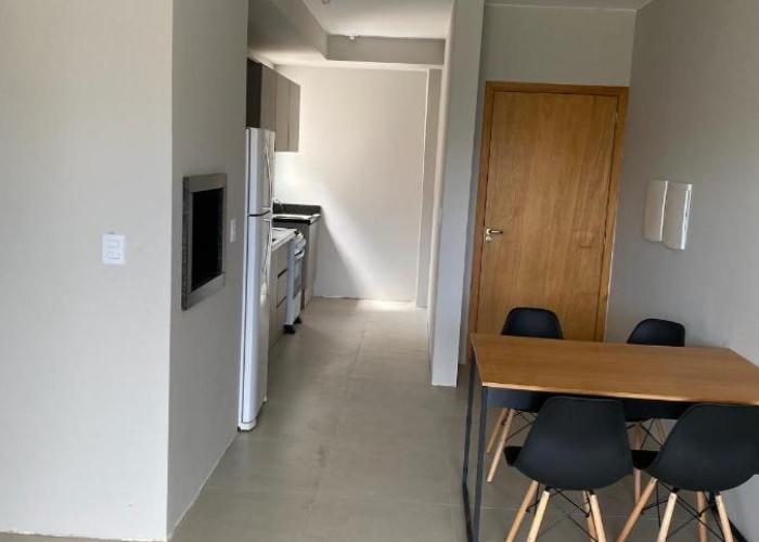 Ótimo apto a 50 m da areia churrasqueira 2Q 2 banheiros 202