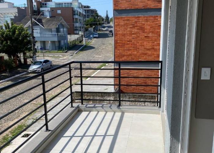 Ótimo apto a 50 m da areia churrasqueira 2Q 2 banheiros 202