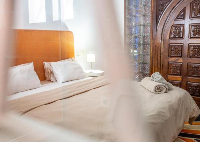Bed and breakfasts MangoHouse