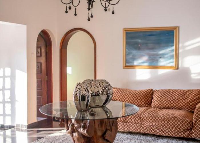 Bed and breakfasts MangoHouse