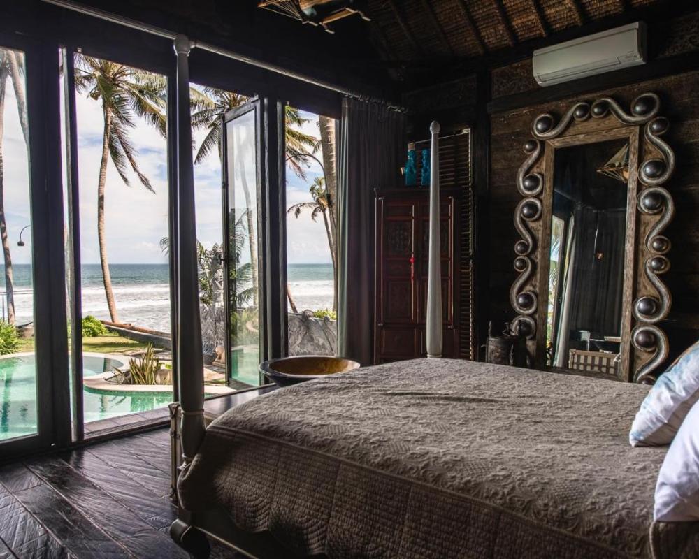 фото Beachfront Villa Laut Tabanan