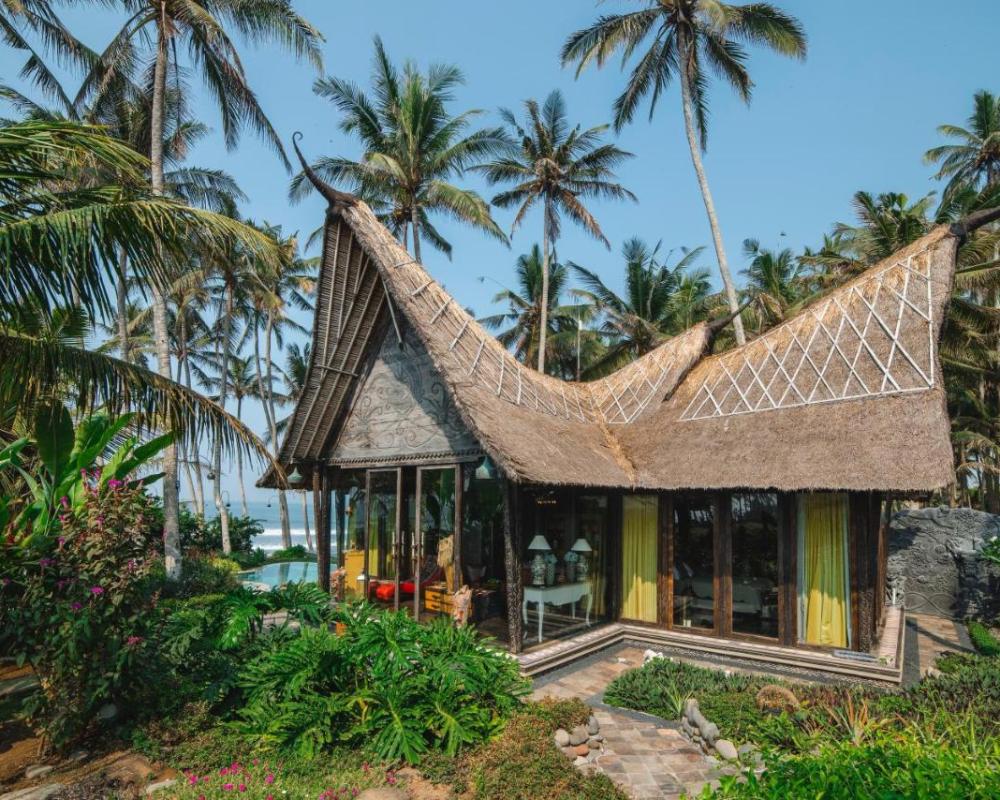 фото Beachfront Villa Laut Tabanan