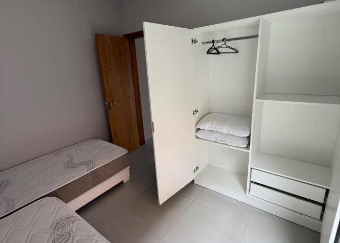 Ótimo apto a 50m da areia churrasq 2Q 2 banheiros 302