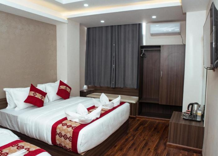 Kusum Airport Hotel