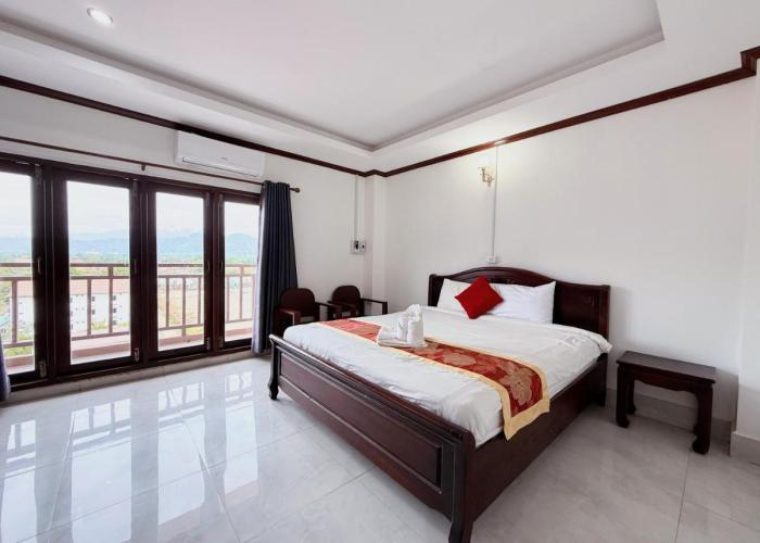 Vangvieng Sisavang Mountain View Hotel