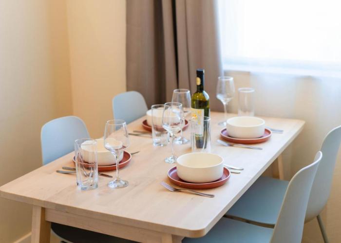 Design 1BDR Apartment near City Center