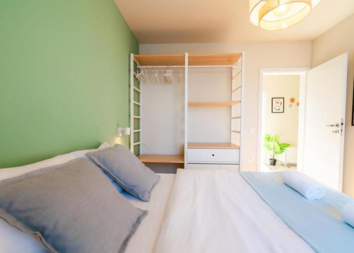 Design 1BDR Apartment near City Center