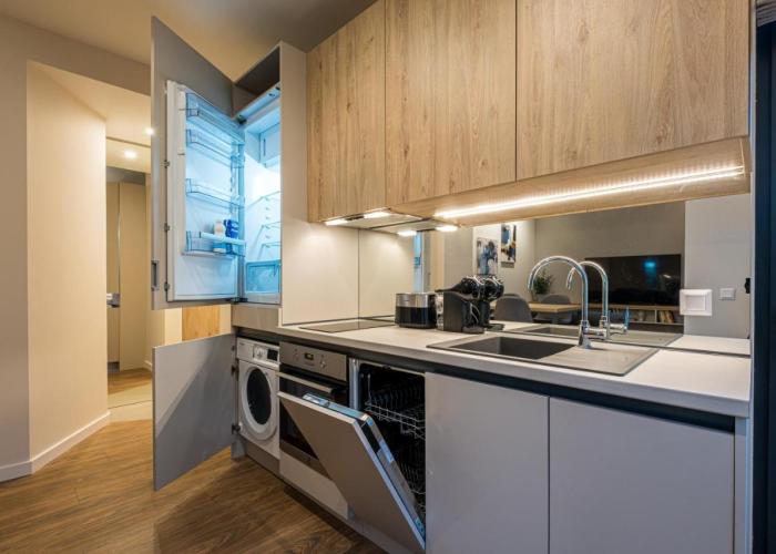 North 21 - Brand New Modern 1BD Apt in Sofia Center by Flat Mаnager