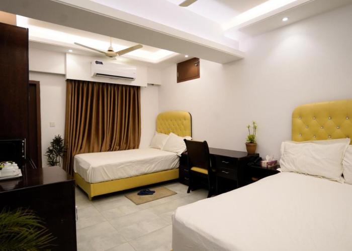 Xpressmall Hotel near Dhaka Airport
