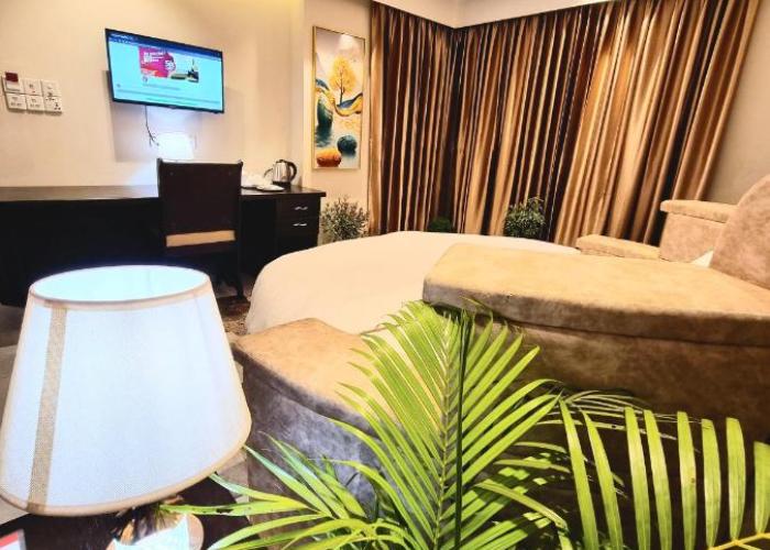 Xpressmall Hotel near Dhaka Airport