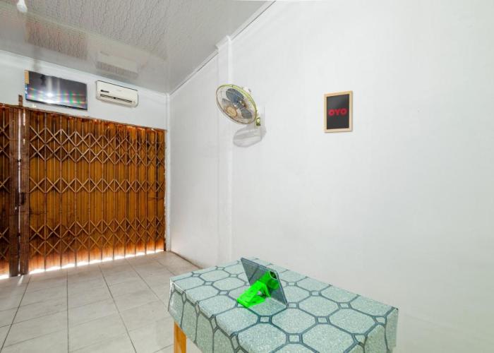 OYO 93630 Wongso Residence Syariah