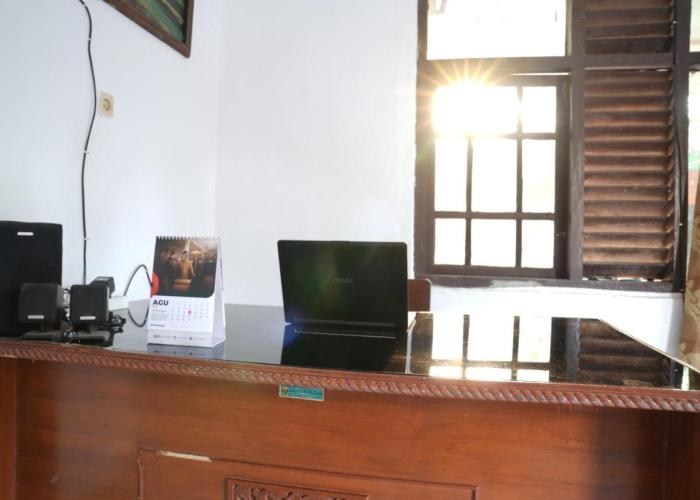SPOT ON 93655 Home Stay Syariah Habibie