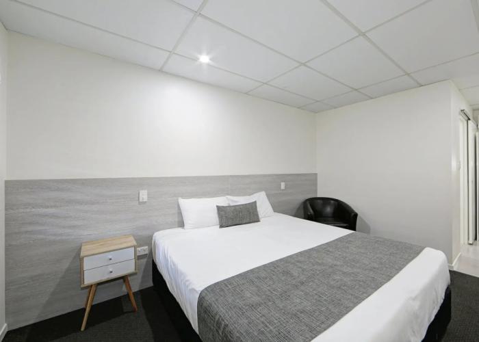 Chalet Motor Inn