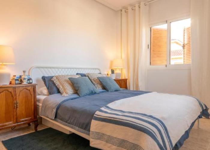 Apartamento ROSA del MAR Playas de Vera Ático en Primera Línea de Playa Piscina al Aire Libre Aparcamiento Gratuito WiFi Muy Rápido Acogedor con Calefacción
