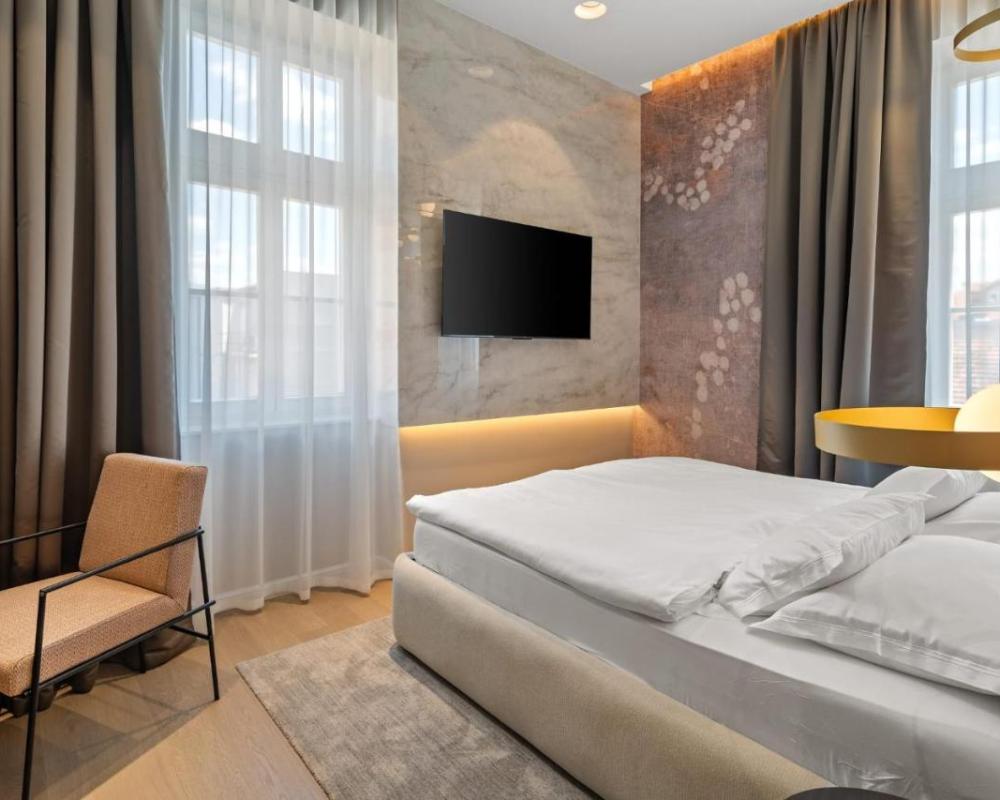 фото Monamel Luxury Suites