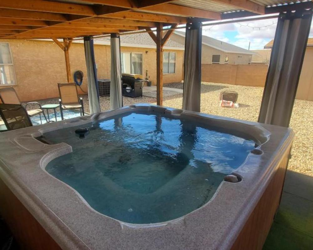 I Deal Lake Powell Home 3BR, Jacuzzi, BBQ, Firepit