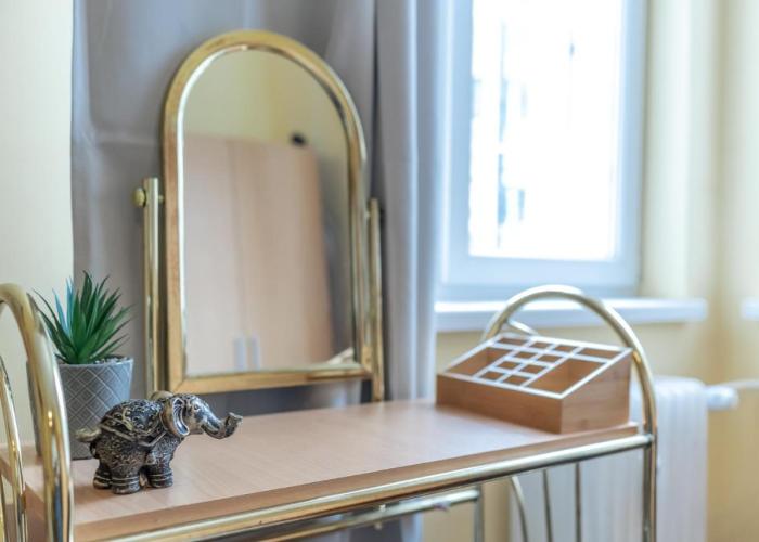 Vintage Home by NDK and Vitosha Blvd with Free Secured Parking