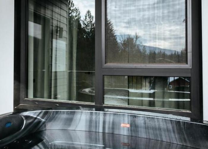 Revelstoke Alpine Retreat - RARE One-Bedroom Condo