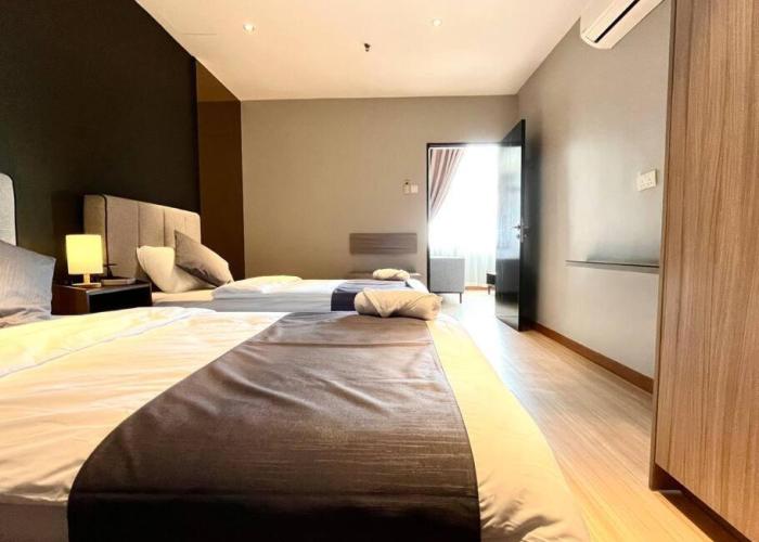 HillLand Suites