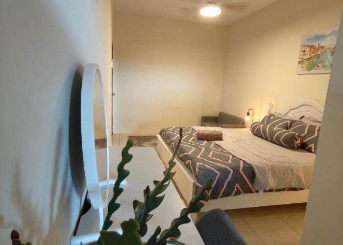 EEYANA HOMESTAY LAGENDA, TELUK INTAN