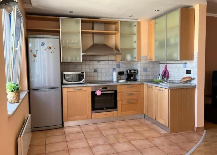 Lovely spacious 3BR just outside of city centre