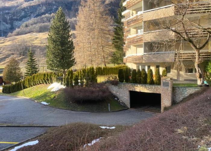 Studio magnifique avec terrasse spacieuse Loèche-les-Bains Vacances