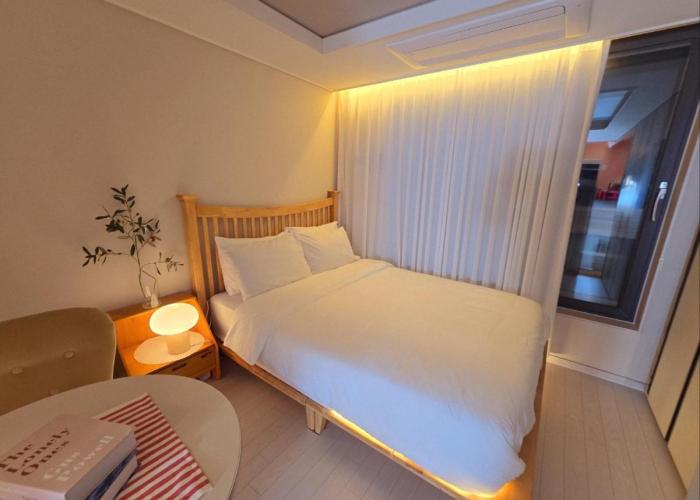 Dongseongro DSR&U Hotel room