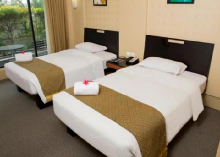 Rattan Inn