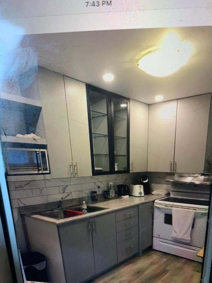 фото Ottawa Heritage Private Rooms Across OttawaU Not Entire Apt