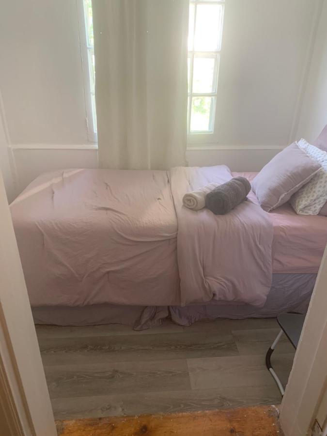 фото Ottawa Heritage Private Rooms Across OttawaU Not Entire Apt