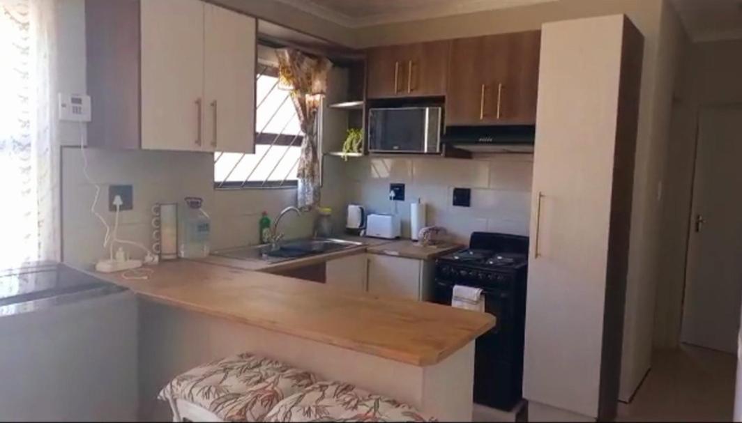 фото TALITHA'S SELF-CATERING ACCOMMODATION