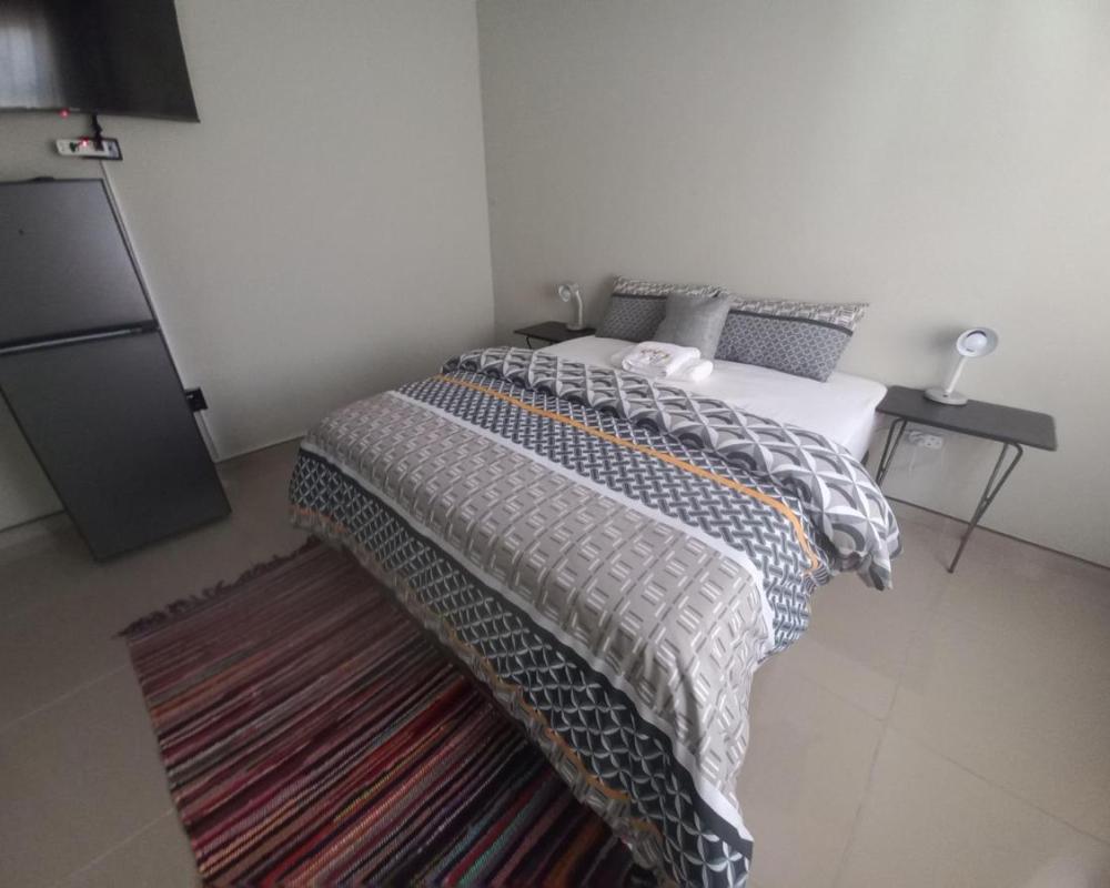 фото TALITHA'S SELF-CATERING ACCOMMODATION